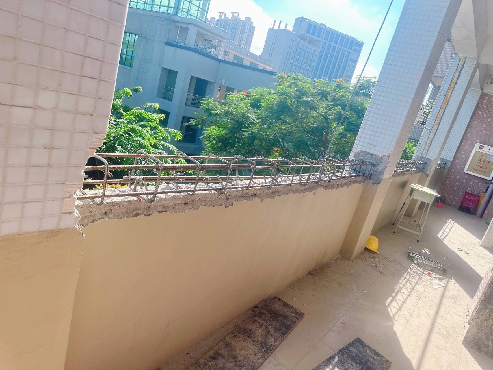 结构加固补强能解决墙体倾斜问题吗？施工周期多久？